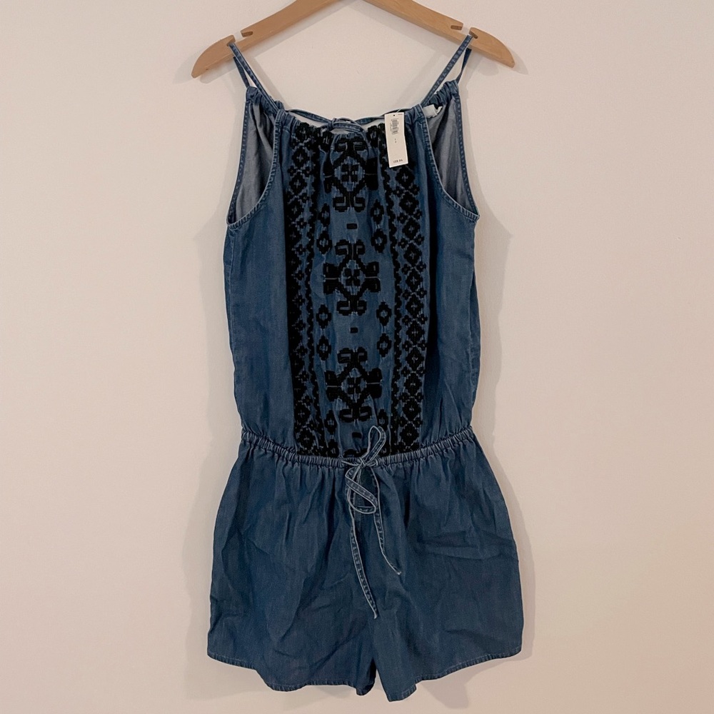 Old Navy Women’s Chambray Romper size Small